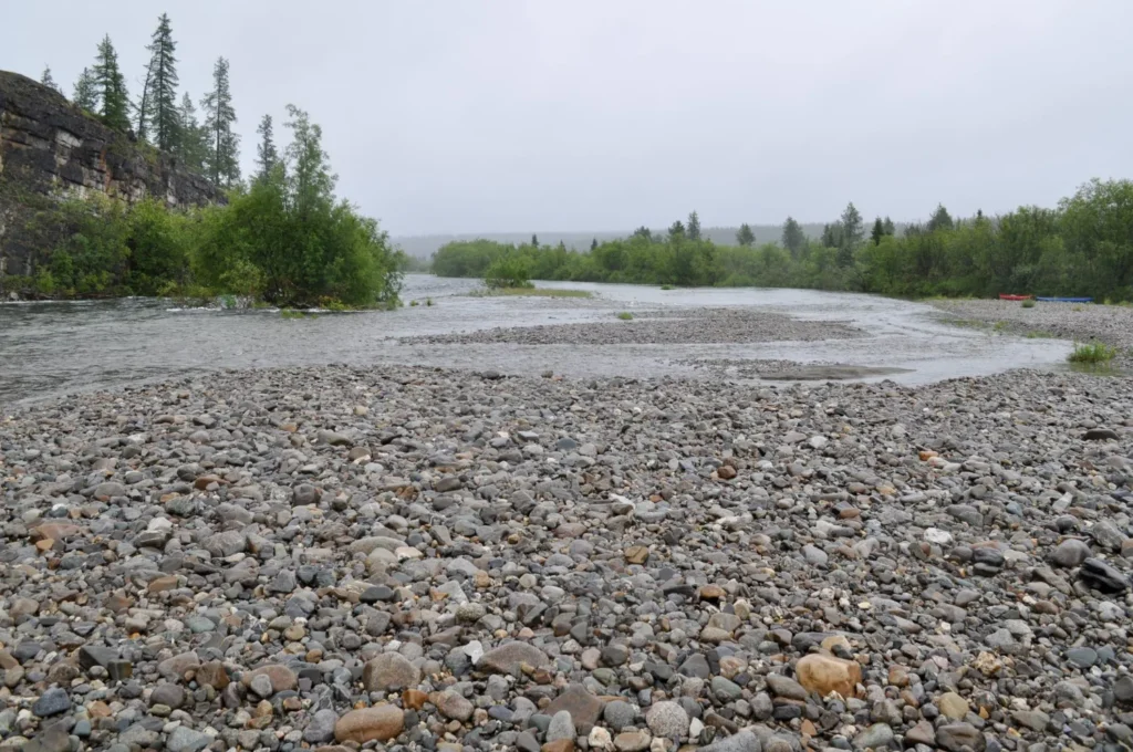 Why 40 mm Road Crush Gravel Is the Best Choice for Calgary Driveways and Roads