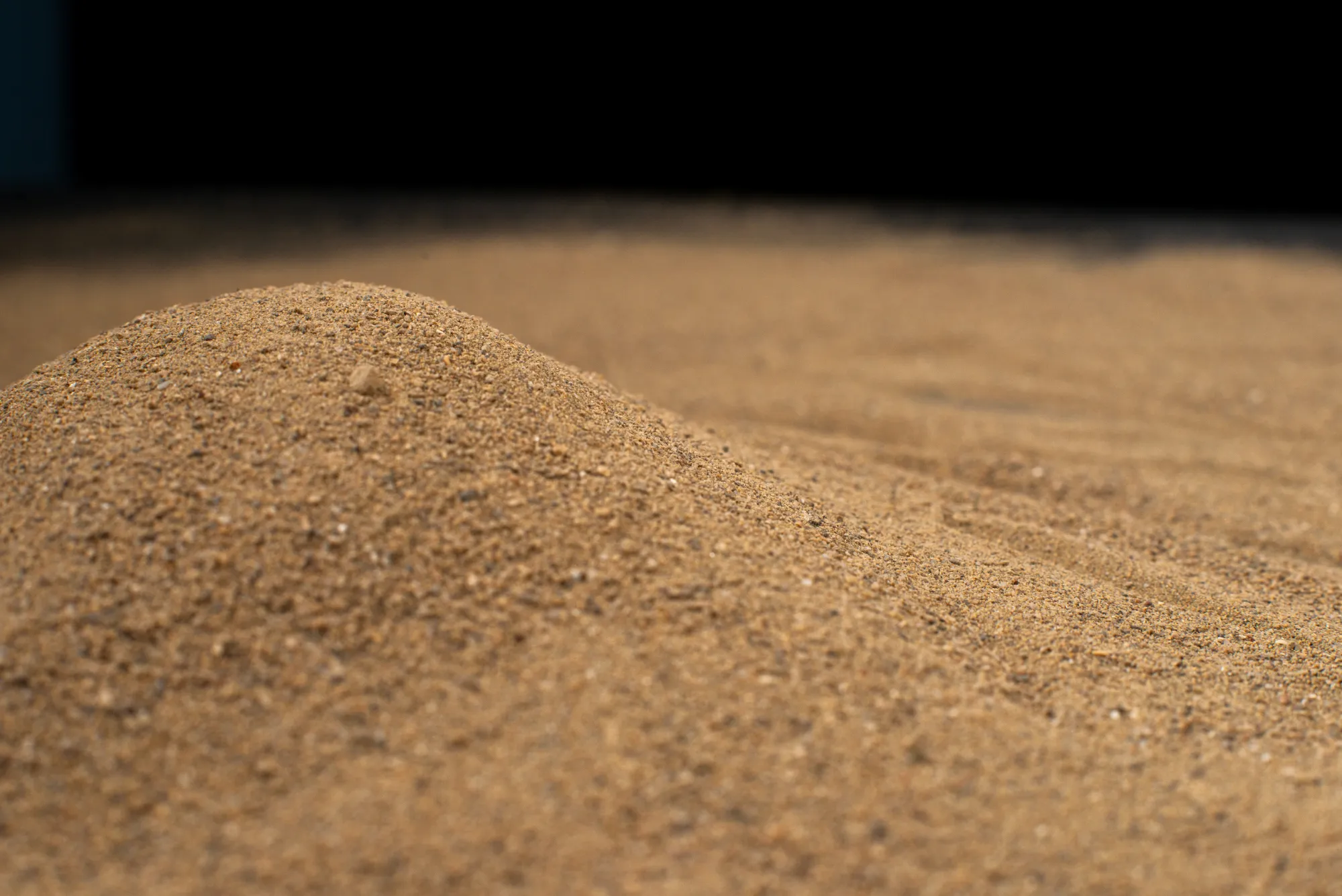 Why Quality Sand Makes a Difference for Landscaping Projects in Cochrane